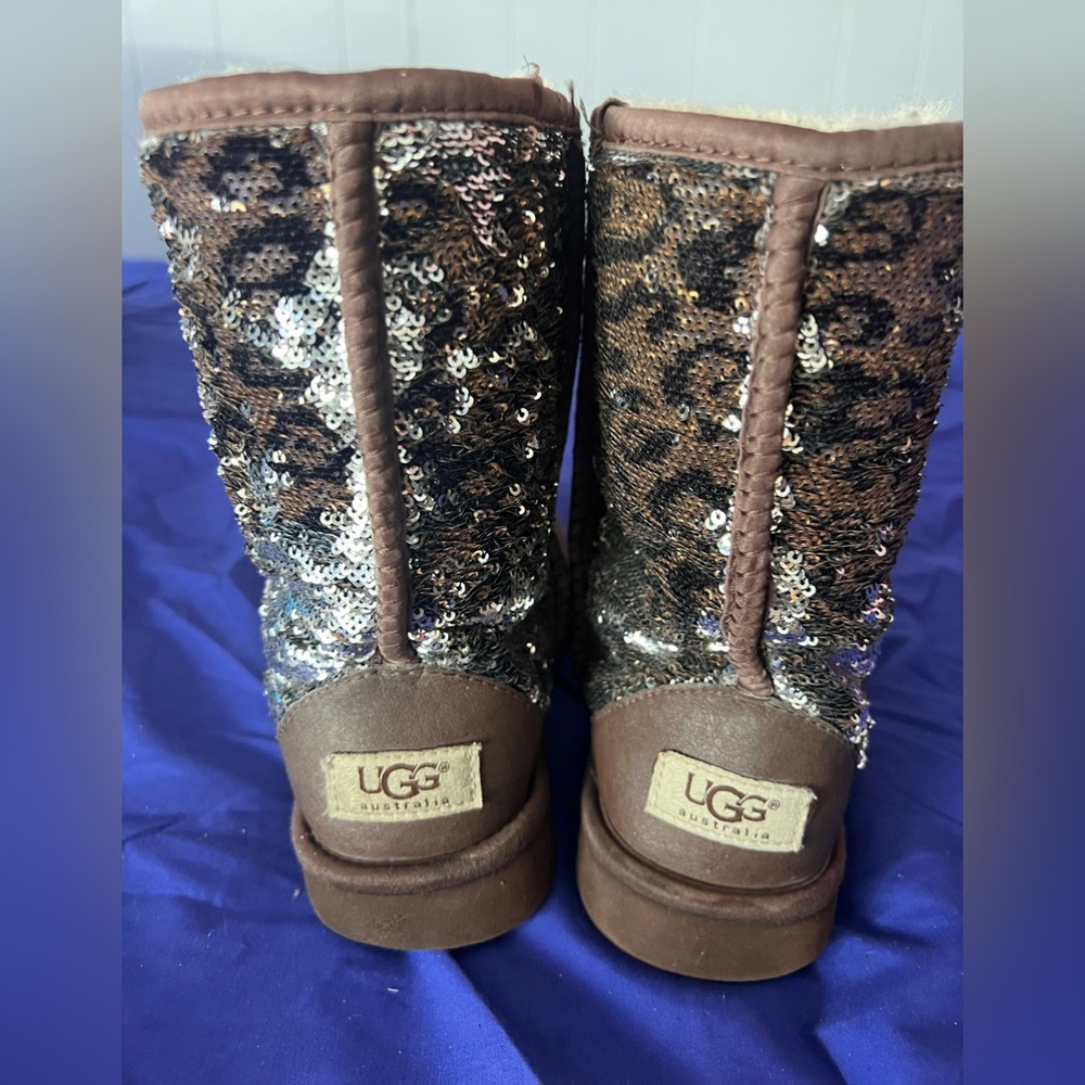Uggs Size 6